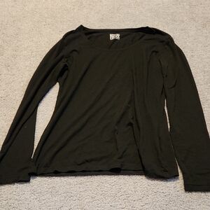 Size M Black Top